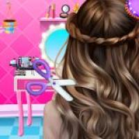 Crafting charming fishtail braids in this cute online styling game